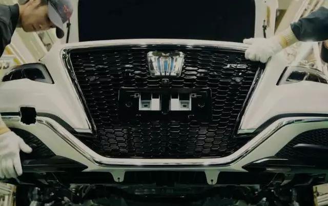 十五代丰田皇冠新车价格,全新十五代丰田皇冠价格