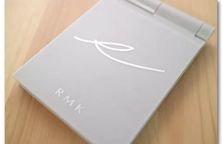 败了吗？朋友圈大火的杂志赠品拆出来看看