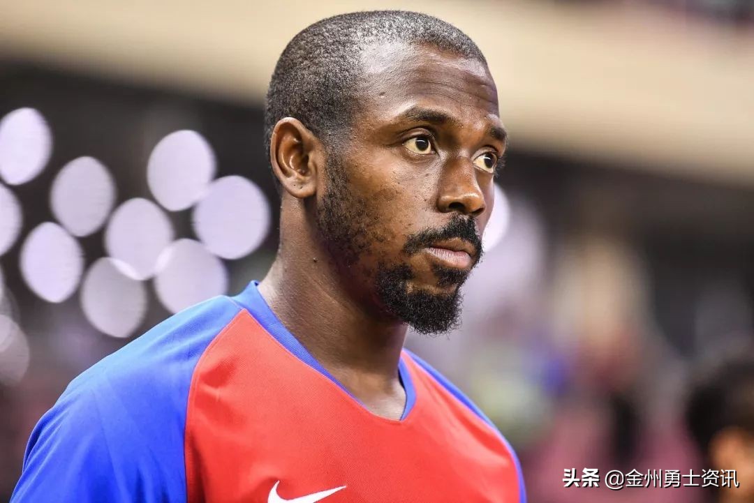 双刃剑！恒大甘当归化急先锋，外援扎堆，寻求出租却难上加难