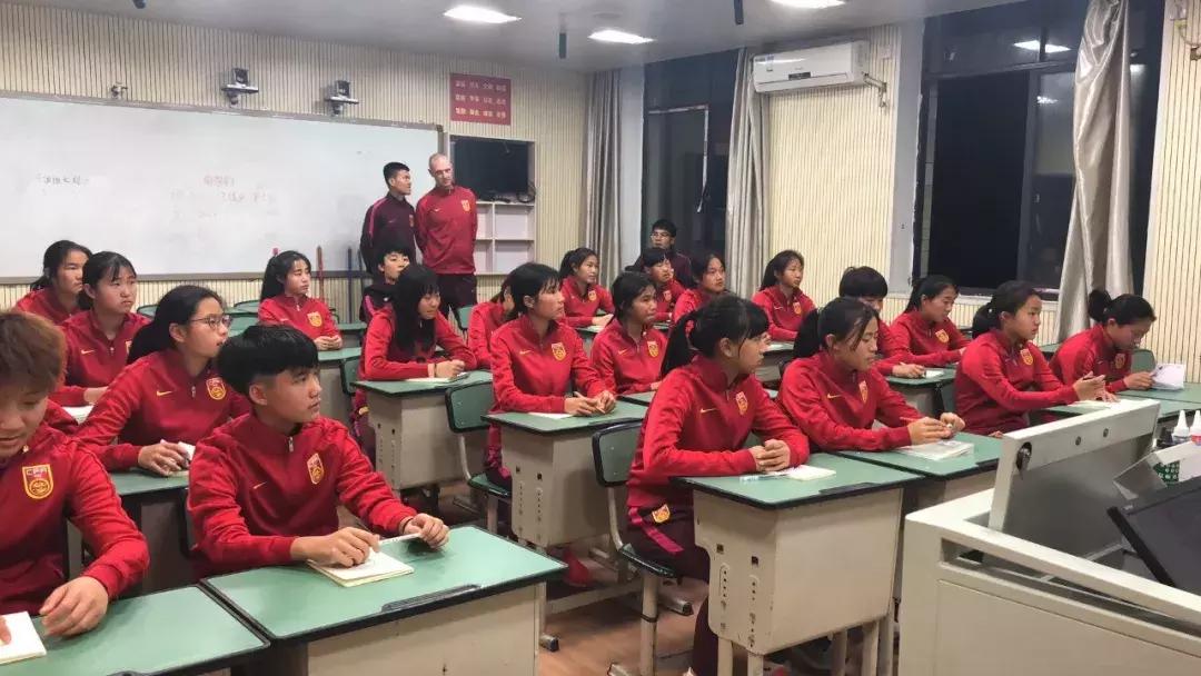 女足共建项目落户成都,29位国家队运动员将在双流读三年书