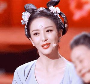 杨紫脸上小酒窝,杨紫林俊杰现场演唱会