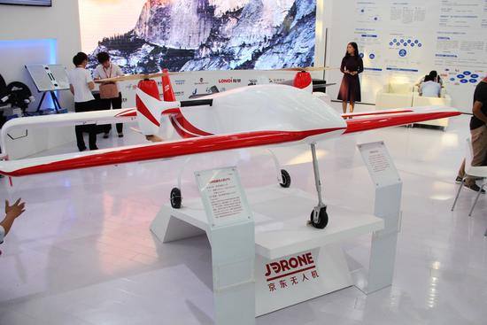 怎么设计产品展示架,定制展示架的创意设计