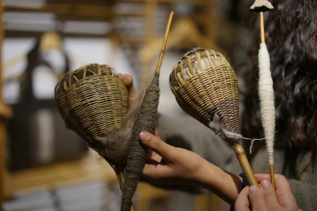 最适合改装的越野房车,三个90后开民宿