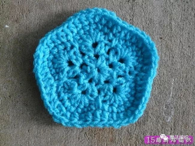 钩针足球教程图解,钩针编织足球的教程