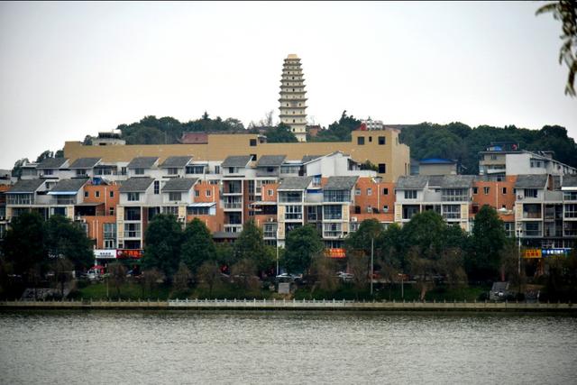 淮口科玛小镇风情街,淮口科玛小镇的抖音