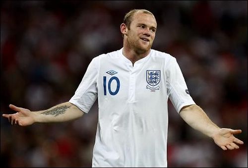 谁是英格兰历史第一豪门,谁是足坛最伟大的三冠王