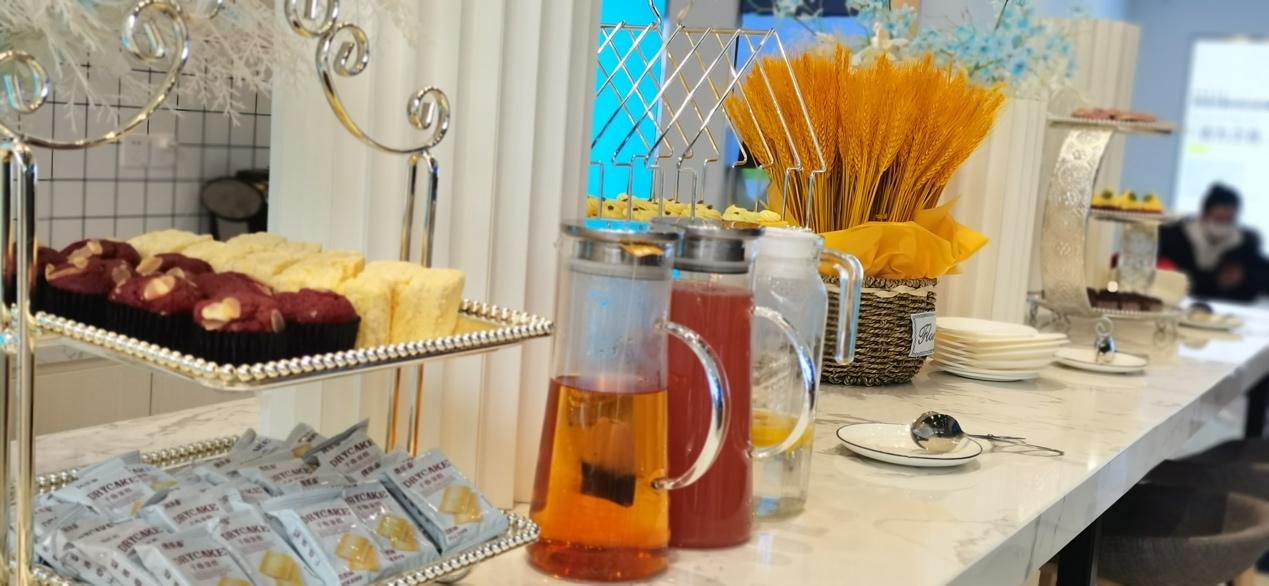 合创北京鹏城体验中心,北京一汽大众捷亚泰4s店直播