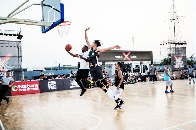 大自然家居X江小白YOLO，全新的碰撞年轻的突破！