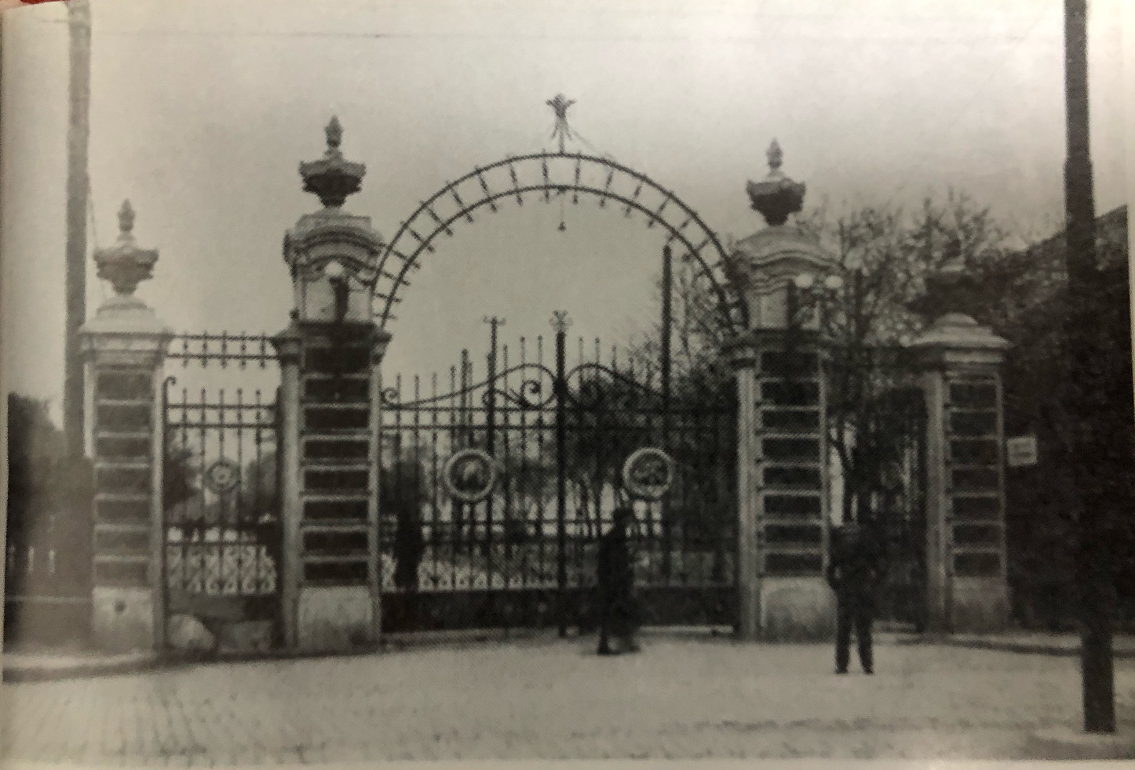 哈尔滨70年代动力区前进街老照片,哈尔滨老市政府大楼老照片