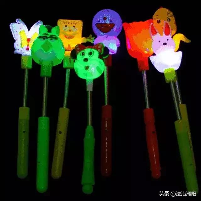 儿童安全教育家中预防触电,儿童当心触电