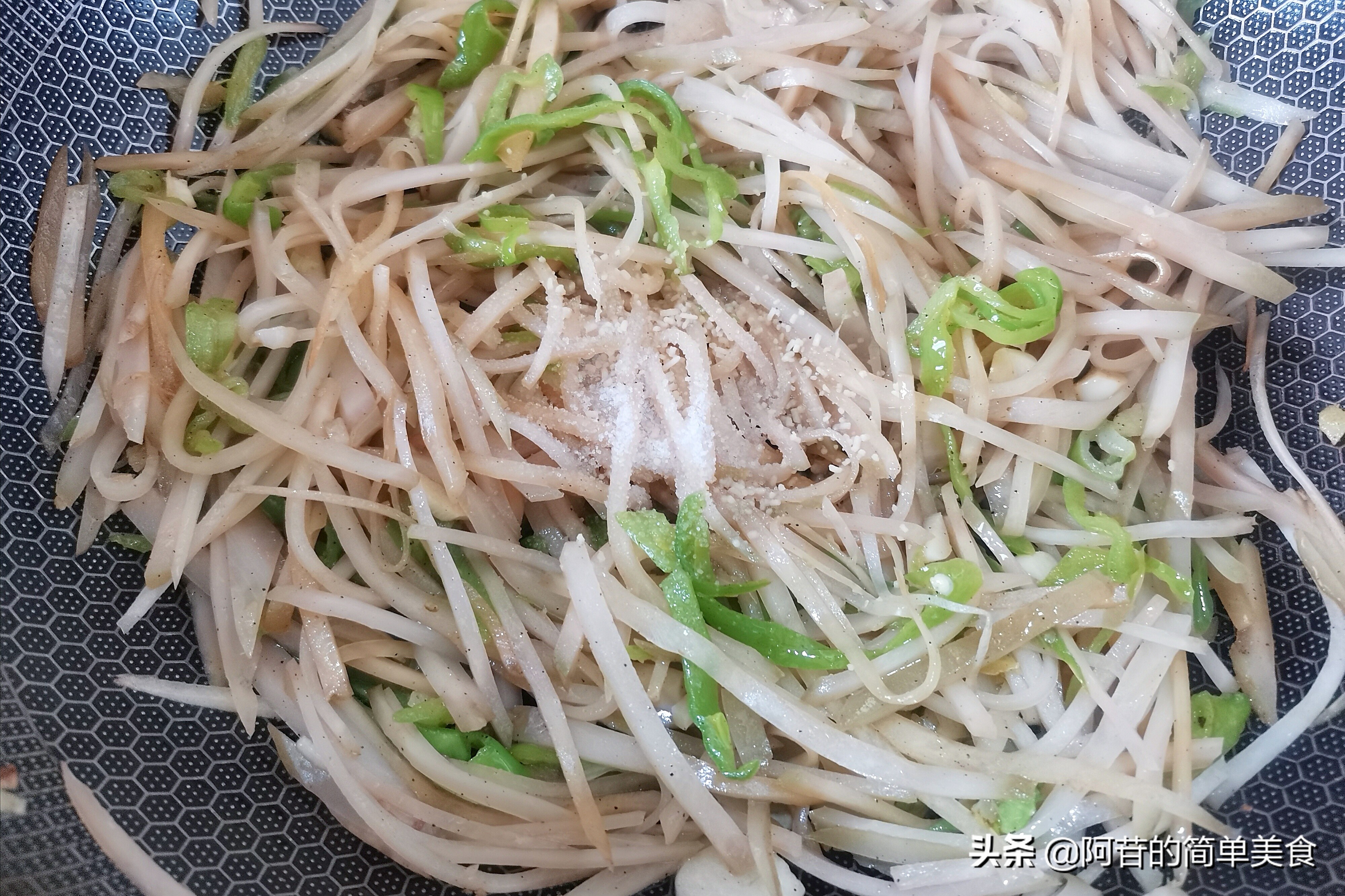 腌制的咸菜太咸怎么办,腌的咸菜特别咸怎么补救