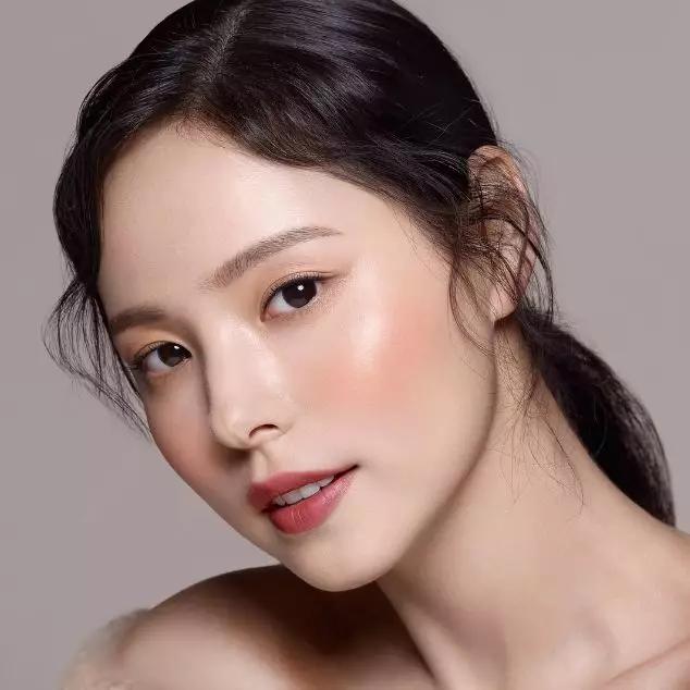 比豆沙色红一点的什么色号,平价腮红推荐收缩色和膨胀色