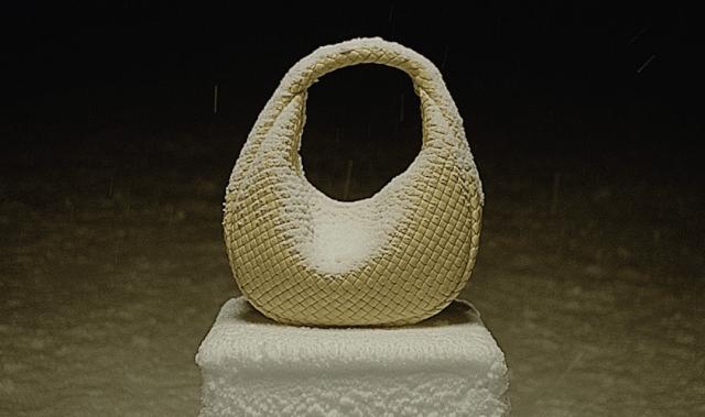 林允张新成初次相见,周大福星耀大使林允