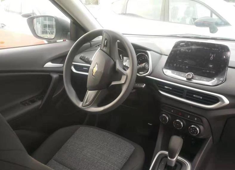 雪佛兰创酷尺寸对比逍客,17款雪佛兰创酷功能详解