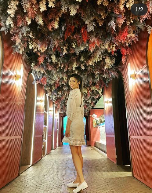 港姐宣布与富商男友结婚,22岁港姐嫁66岁富豪