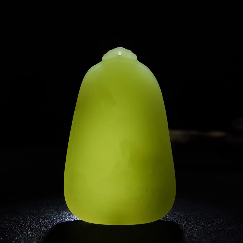 和田玉浅青玉怎么识别真假,和田玉俄籽料辨别真假方法