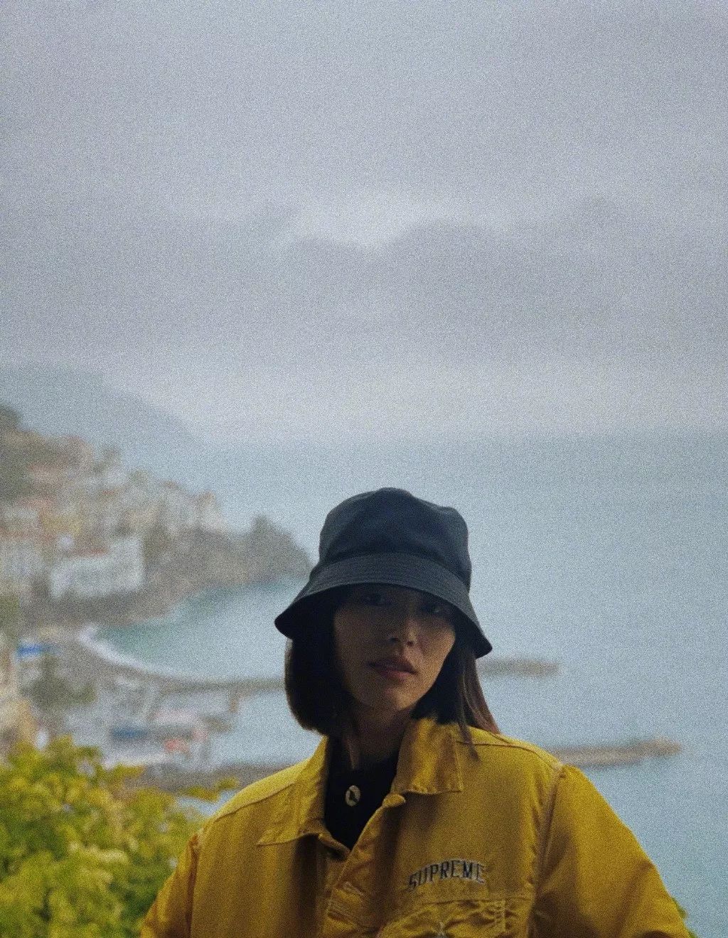 这周女艺人们传来啥潮流尖儿货刘雯我锁了