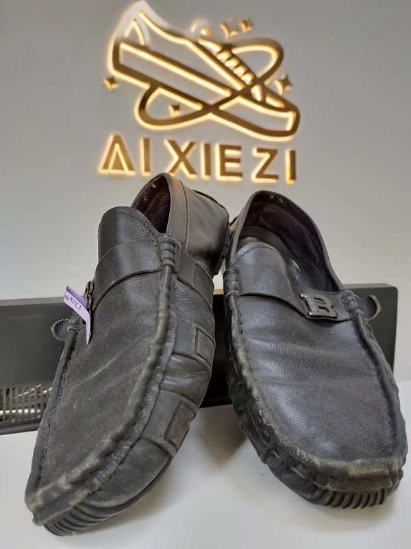 农村小伙创业经营洗鞋店，年营业额竟达50万，创业经验分享给你