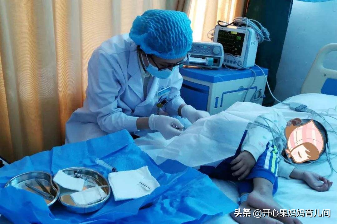 一代试管孕30周查出胎儿畸形,试管双胞胎孩子畸形