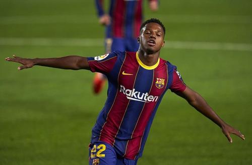 历年皇马巴萨身价对比,巴萨皇马最新身价