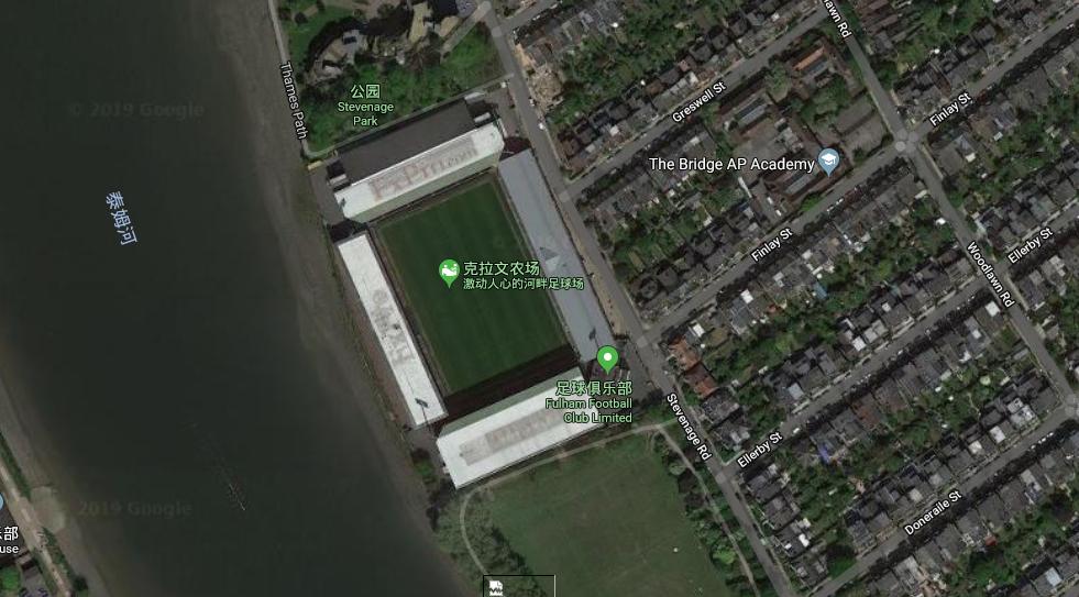 伦敦的著名足球场,用谷歌地图看地方