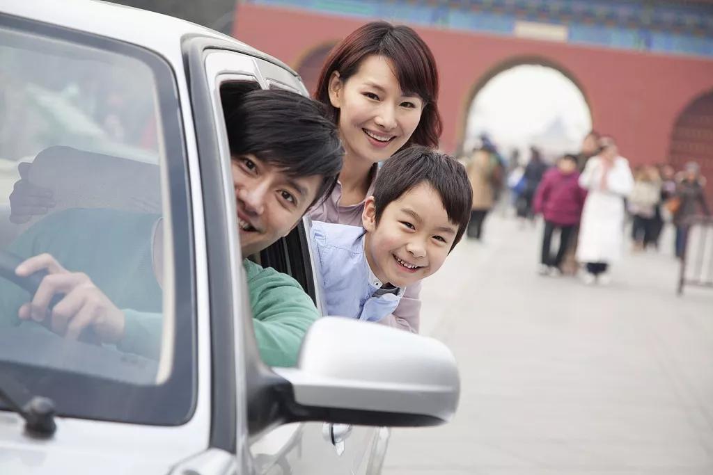 春节上线万辆新车预订即得租2送1券