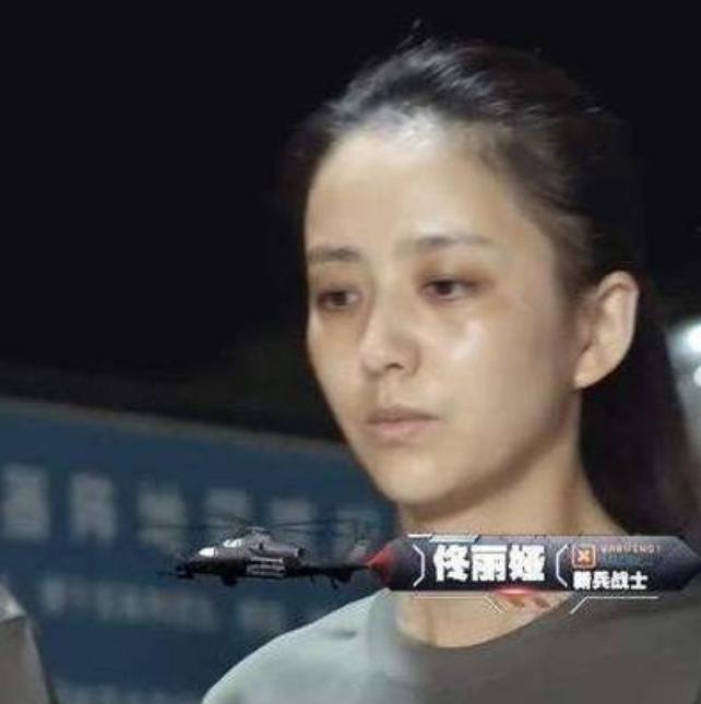 男星为了变白，涂粉底比女星涂得还白还厚，身为黄皮肤委屈他们了