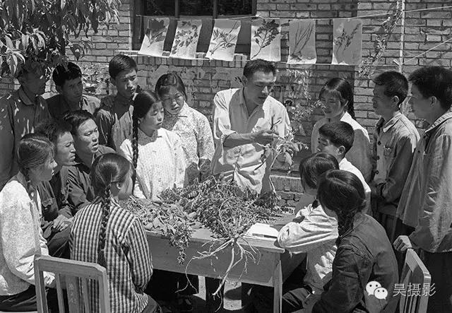 天津青年路的老照片1990年,天津市南京路图片