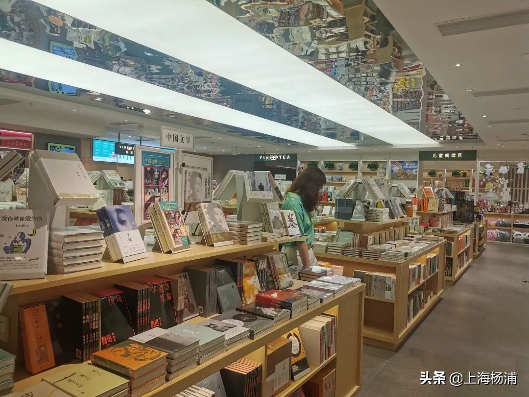这家书店正式“回归”！既能阅读书刊，还能玩转潮流！
