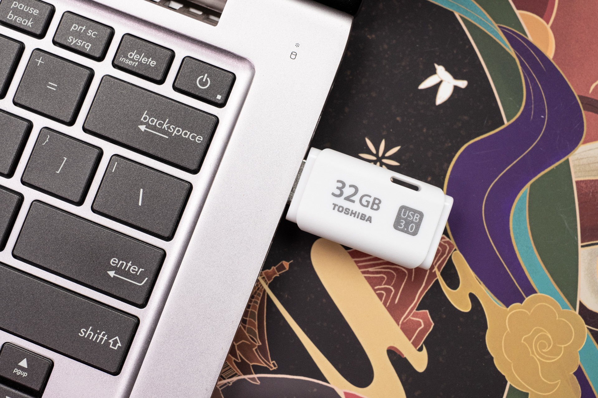 东芝u盘属于什么档次的,东芝u301怎么样