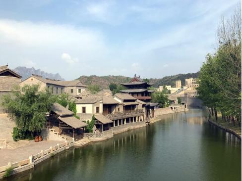 碧艾香蒲处处忙意思,碧艾香蒲处处忙谁家儿共女