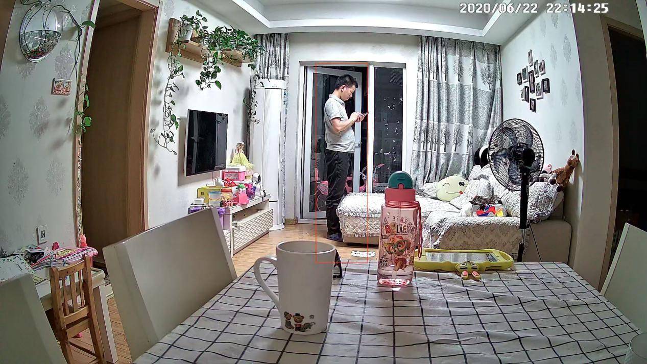 能抵风雨，2K超清画质更清楚，看家护院必备360智能摄像机体验