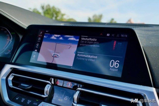 最新宝马4系敞篷款试驾,全新宝马4系敞篷版太拉风了