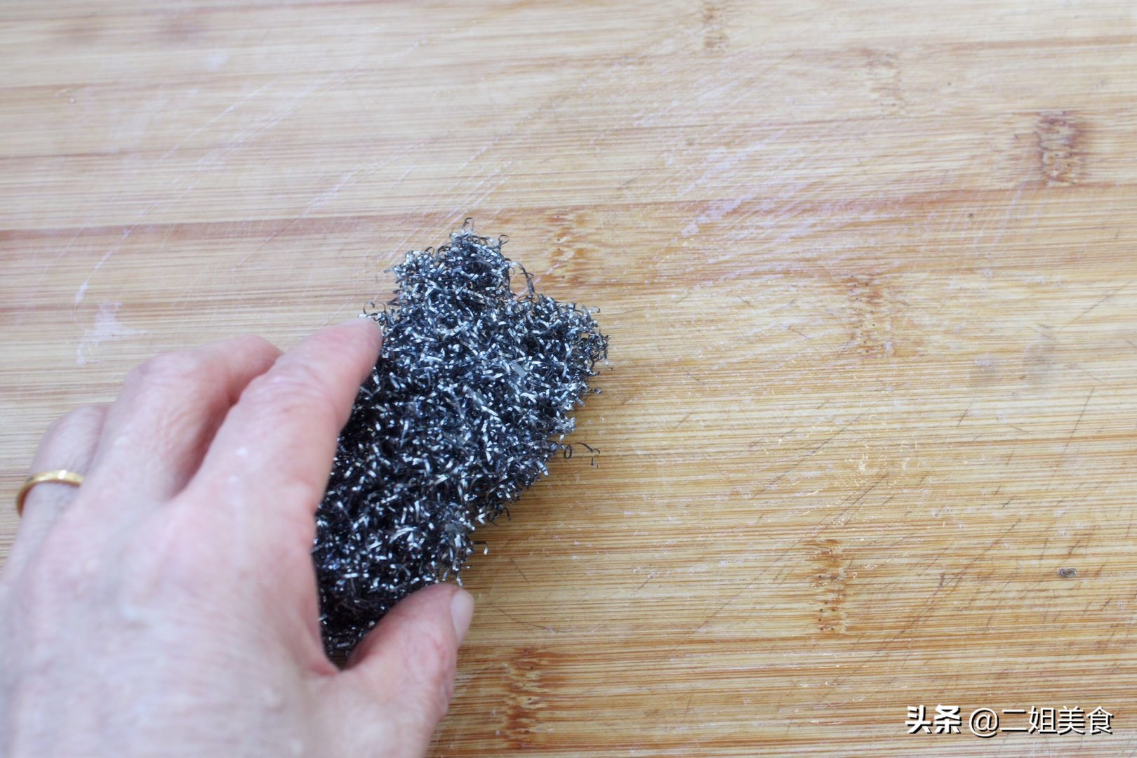 菜板怎么防止发霉发黑,菜板发霉变黑用什么去除掉