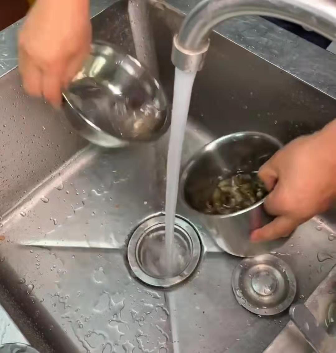 口水螺蛳正宗做法,酱爆螺蛳的正宗做法