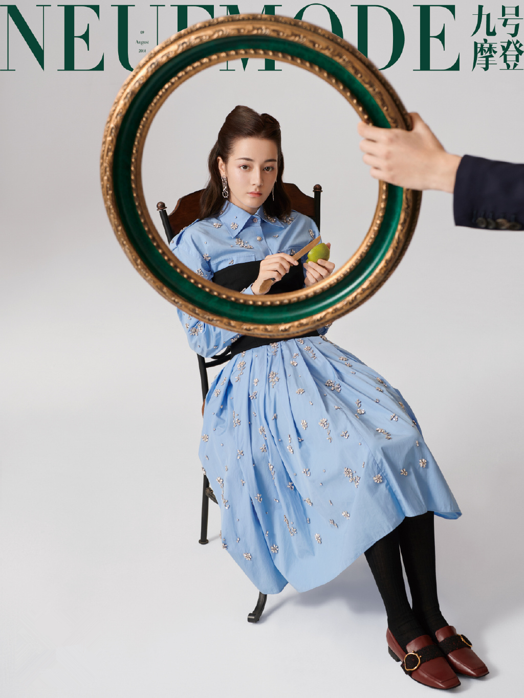 鐑反prada璧扮,prada鐑反