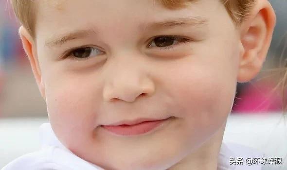 乔治王子威廉王子,威廉送乔治礼物