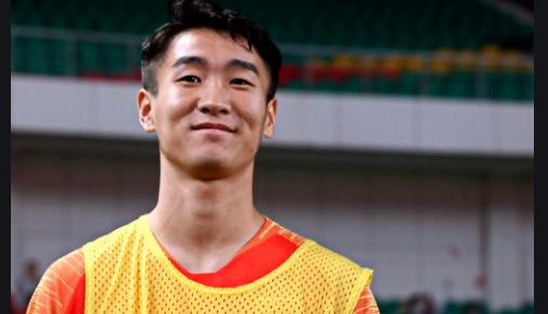 评价足球黄健翔,黄健翔评韦世豪踢断孙兴慜的腿