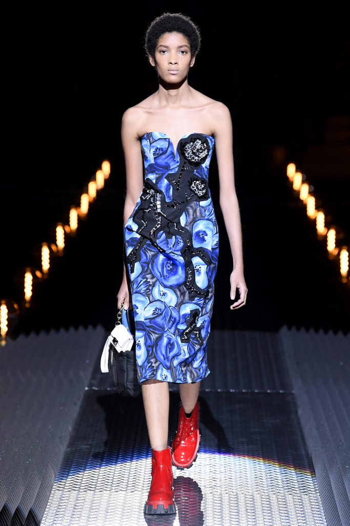 米兰2012秋冬男装周prada专场秀,米兰时装周prada2024