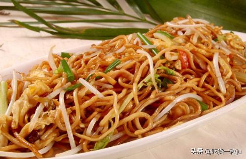 炒面直接炒能熟吗,炒面在锅里直接就有点坨
