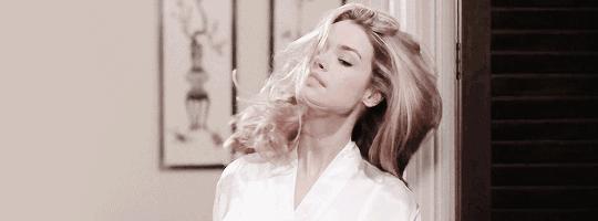 烫卷发成了金毛狮王怎么办,染烫的头发发质可以修复吗