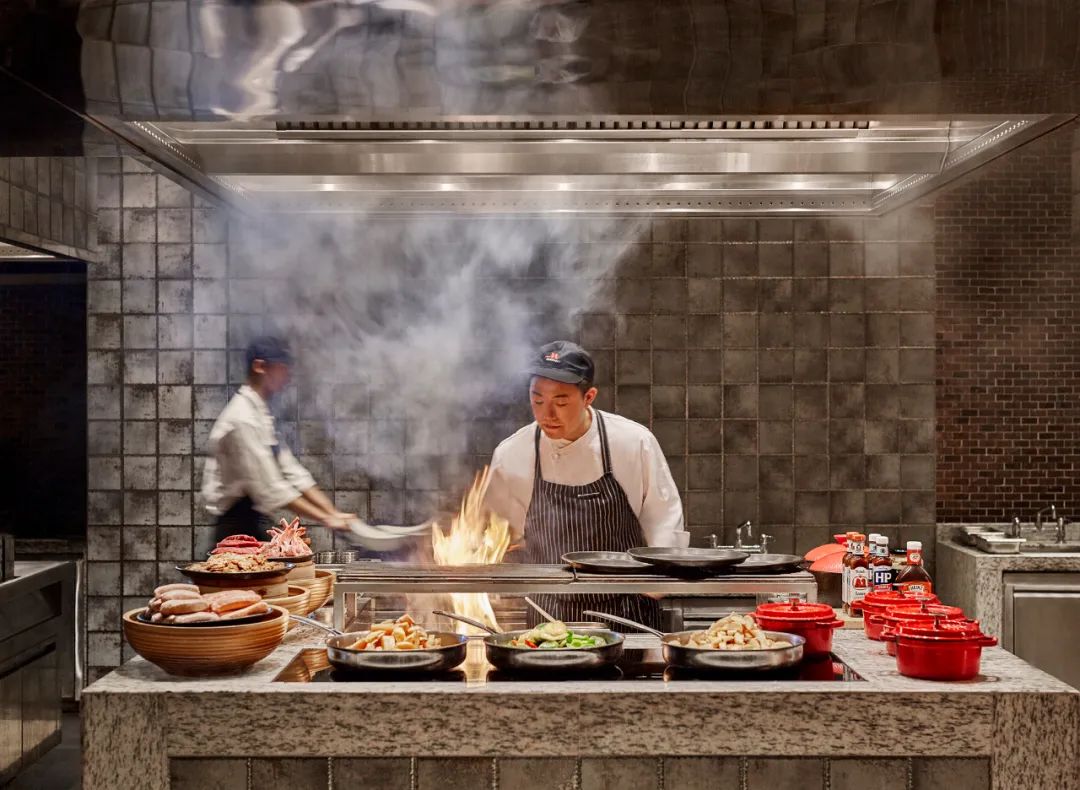 夜游盛世钱塘，赏绚烂灯光秀，打卡杭州钱江新城万豪酒店