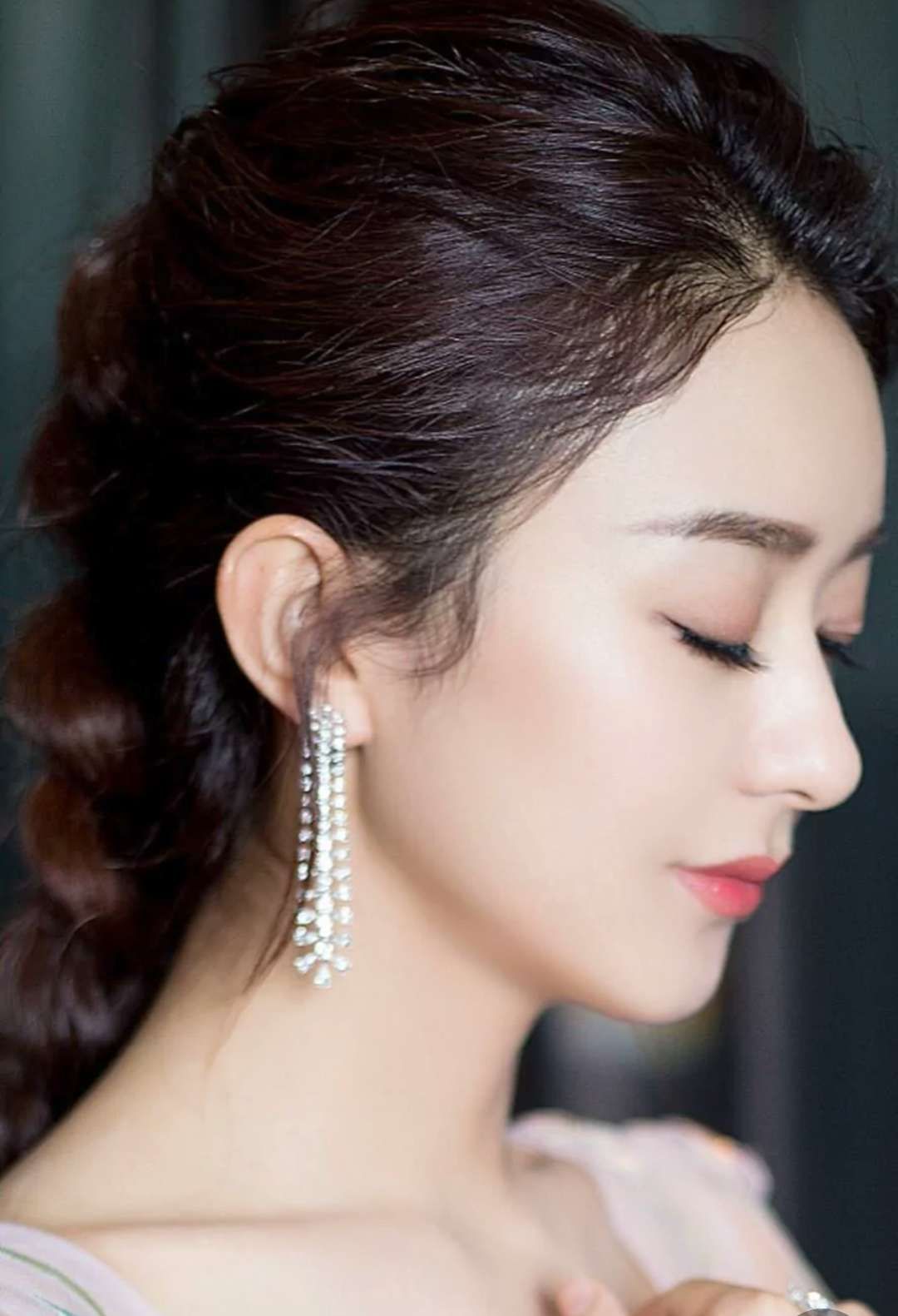 赵丽颖珠宝搭配什么,赵丽颖同款穿衣搭配