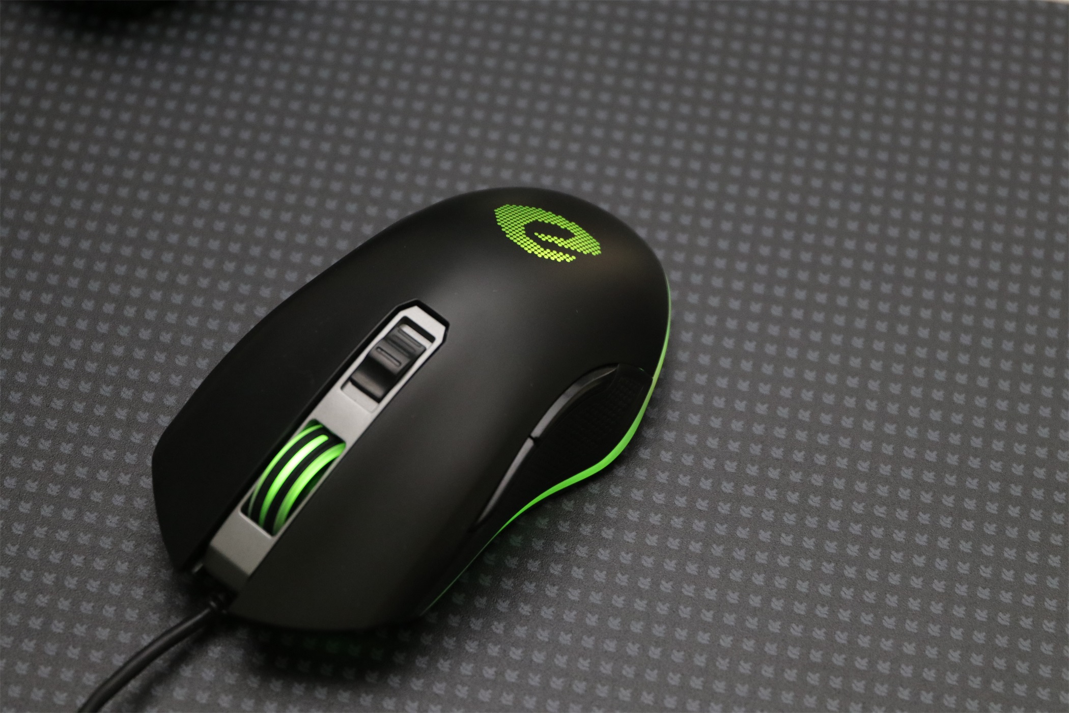 轻量化鼠标性价比推荐,200到300无线轻量化鼠标