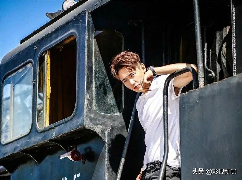 高云翔独自现身表情凝重,高云翔最后判决结果