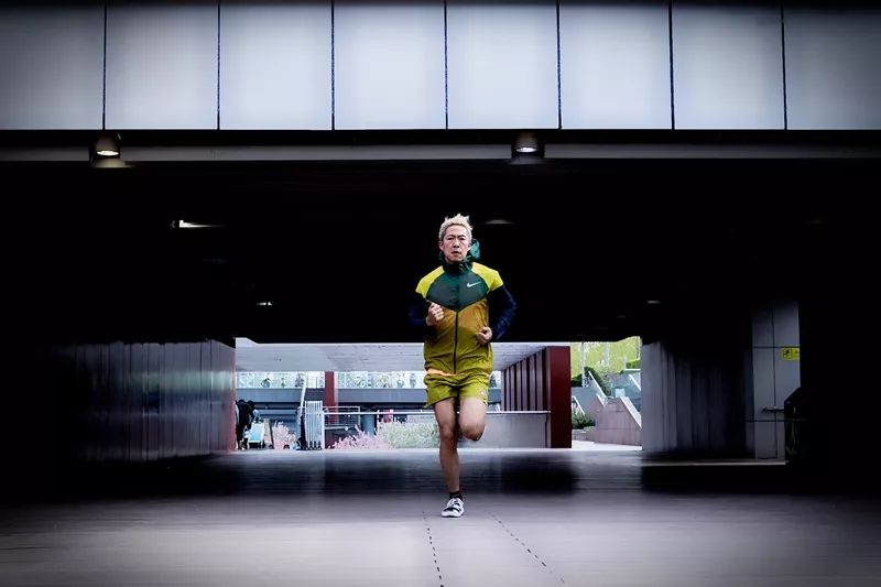 耐克目前最顶级的跑鞋,耐克的一个跑鞋