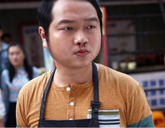 还记得功夫里面的龅牙珍么,功夫片段酱爆说他是绝世高手