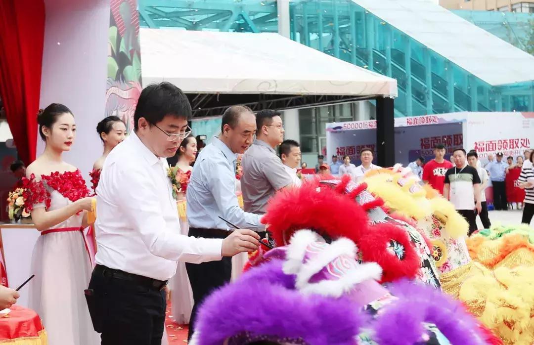 弘阳广场改造计划,烟台市弘阳广场开业时间