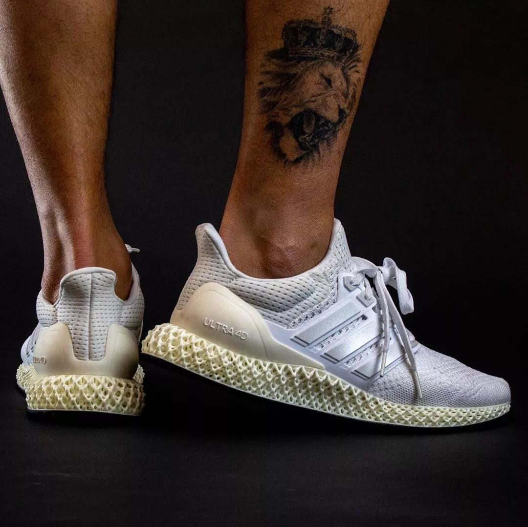 UB结合4D打印科技,阿迪全新跑鞋Ultra4D脚感怎么样?是真的贵