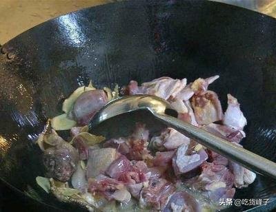 鸡汤焯水的正确做法,煲整只鸡汤之前要不要把鸡焯水